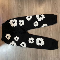 Denim Tears The Cotton Wreath Sweatpants-Black