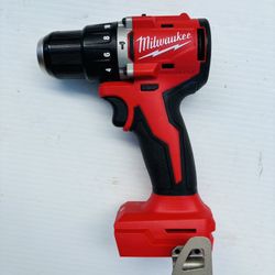 Milwaukee 18V Cordless 1/2 in. Compact Hammer Drill/Driver (TOOL ONLY/SOLO LA HERRAMIENTA)