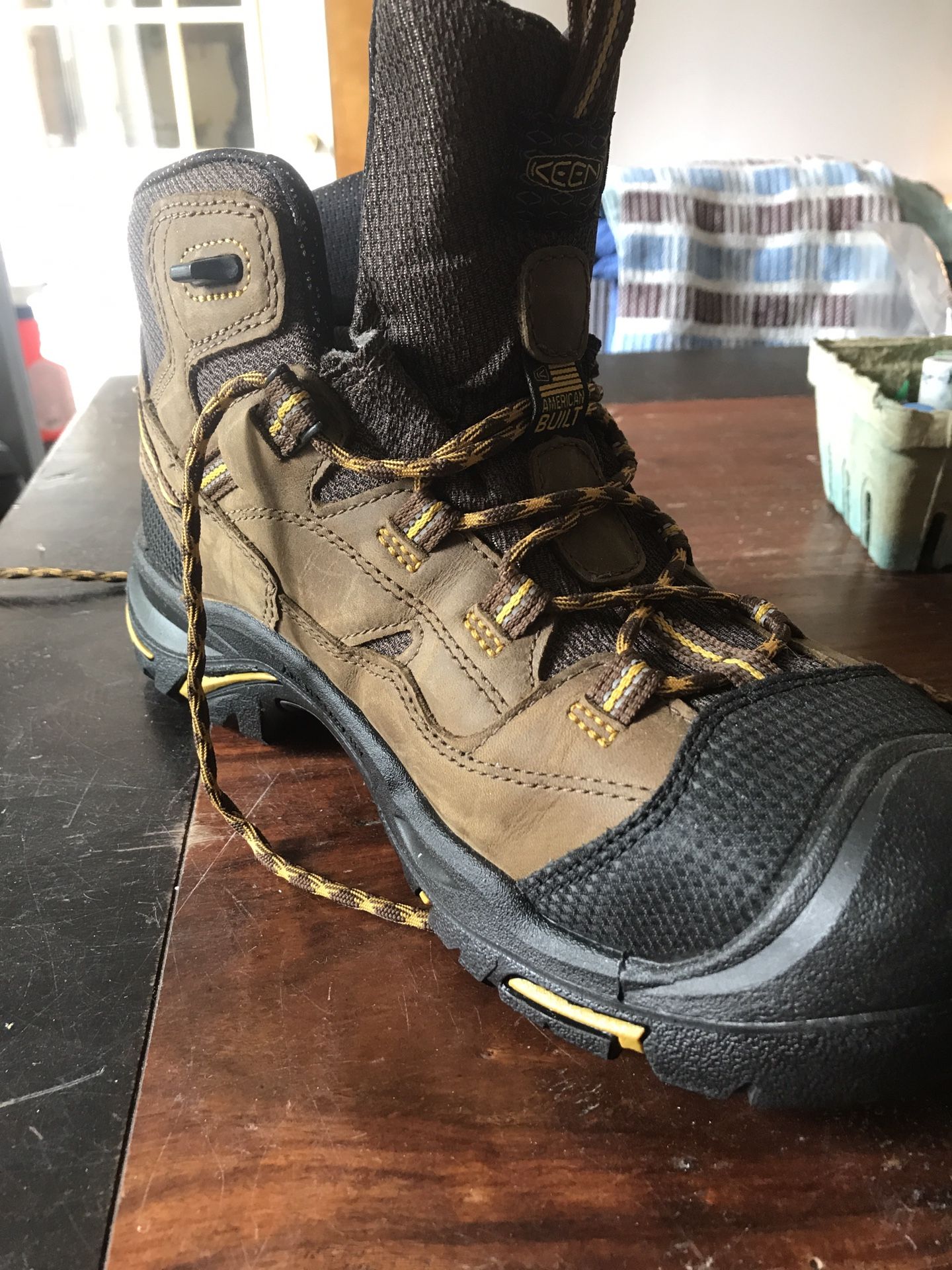 New Keen Men’s Braddock Waterproof Mid