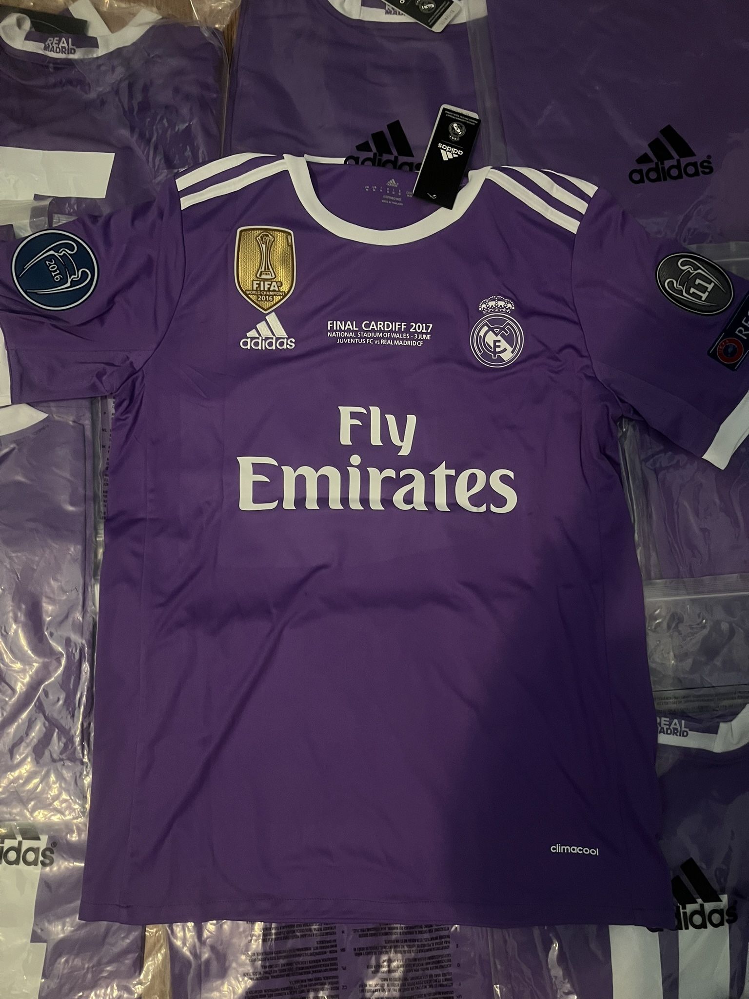 Real Madrid 2016/17 Away Jersey (BULK)