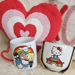 Valentine's Day Hello Kitty and Friends® Heart Mug & Ceramic Noodles Bowl. Valentine's Day Gift 💝💖✨️