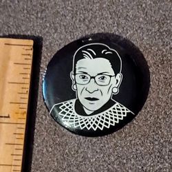 Supreme Court Justice Judge Ruth Bader Ginsburg Vintage Collectible Button Pinback Lapel Pin A-1