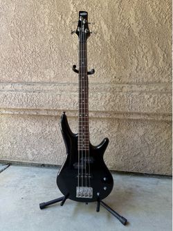 Ibanez mikro bass
