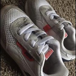 Red White Pumas Sz 7c Boys