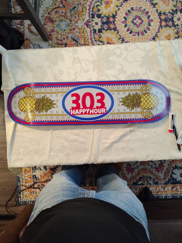 303  D TOWN BABY SK8 BOARD 4 SALE