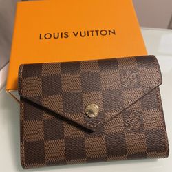 Victorine  Wallet 