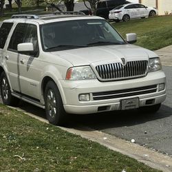 Lincoln Navigator