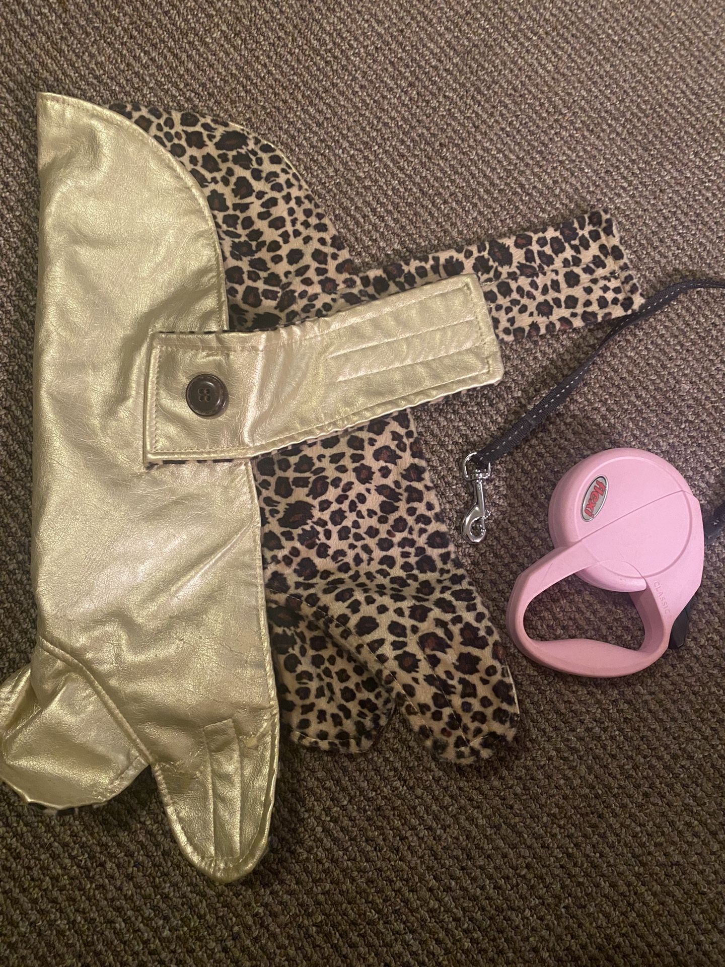 Size Small Gold/cheetah Dog Coat With Pink Leash Both Only $10!