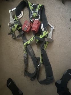 Used* Safety harness less than 6months One size fits all