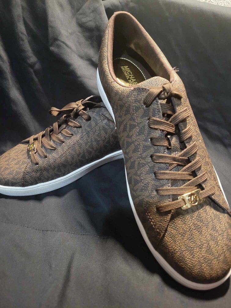 Michael Kors Keaton Logo Shoes