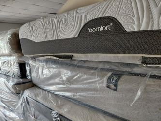 Floor Model Matress Liquidation Sale