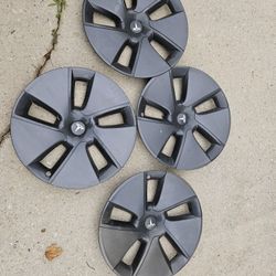 18" Tesla Wheel Covers