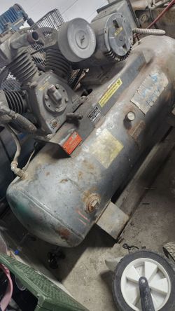 FS Curtis Compressor 80 gallon
