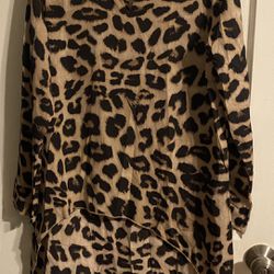 Women’s Cheetah print blouse size medium 