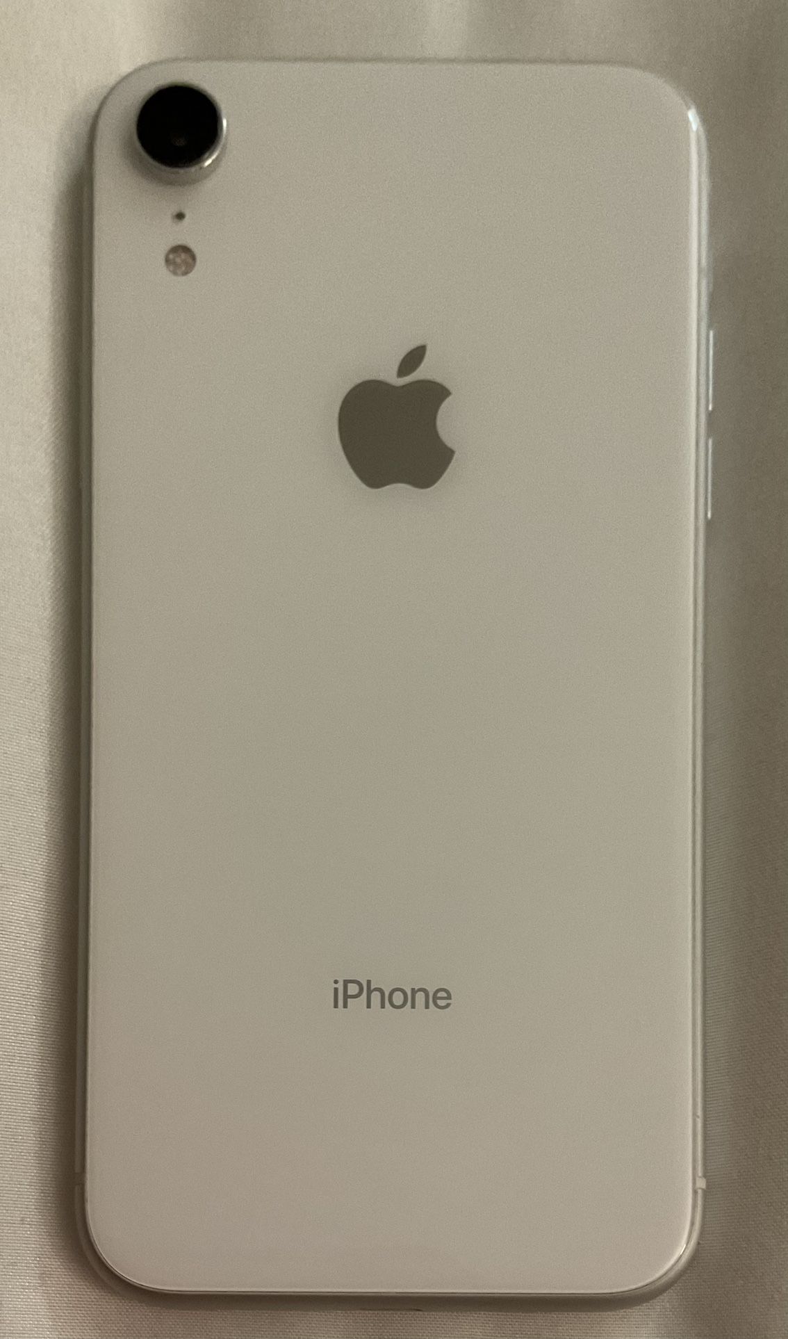 Iphone XR (White) Unlocked