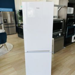 BEKO 24 Freezer Bottom White Refrigerator 1Z