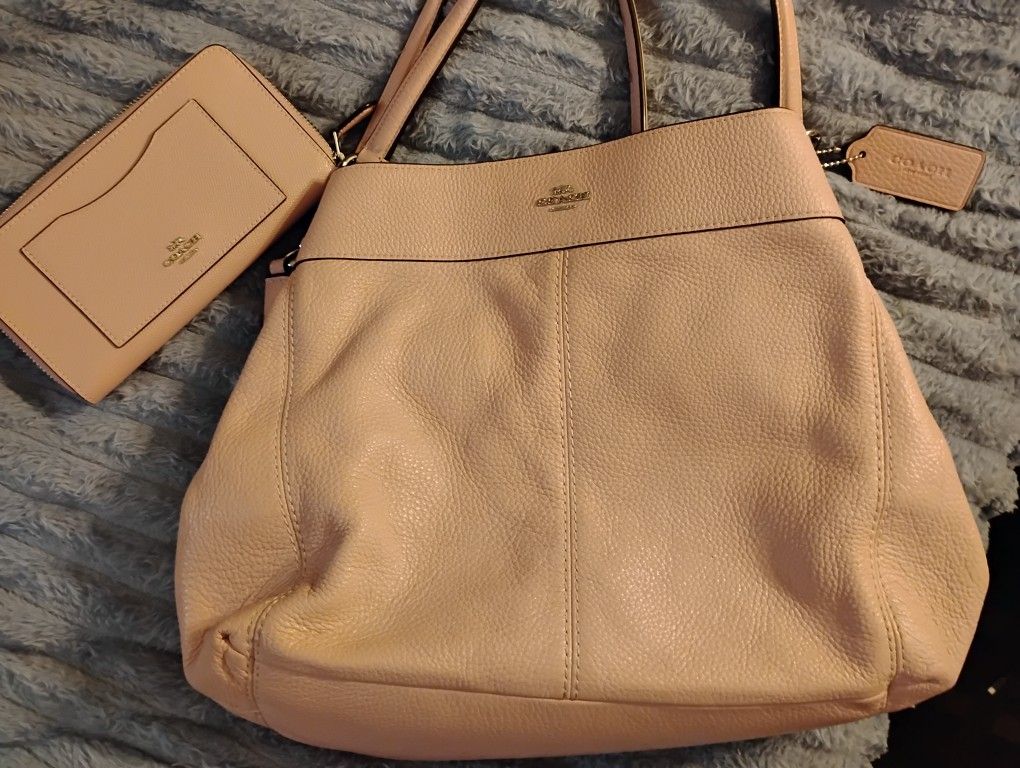 Coach Handbag With Matching Wallet