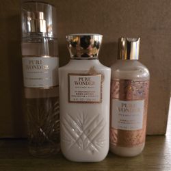 Bath And Body Pure Wonder Set