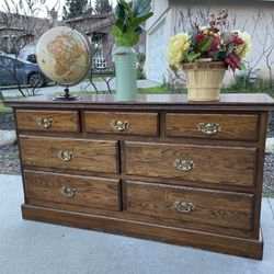 Solid Wood 7 Drawer Dresser Chest of Drawers Furniture 