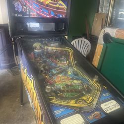 Roller coaster tycoon Pinball Machine 