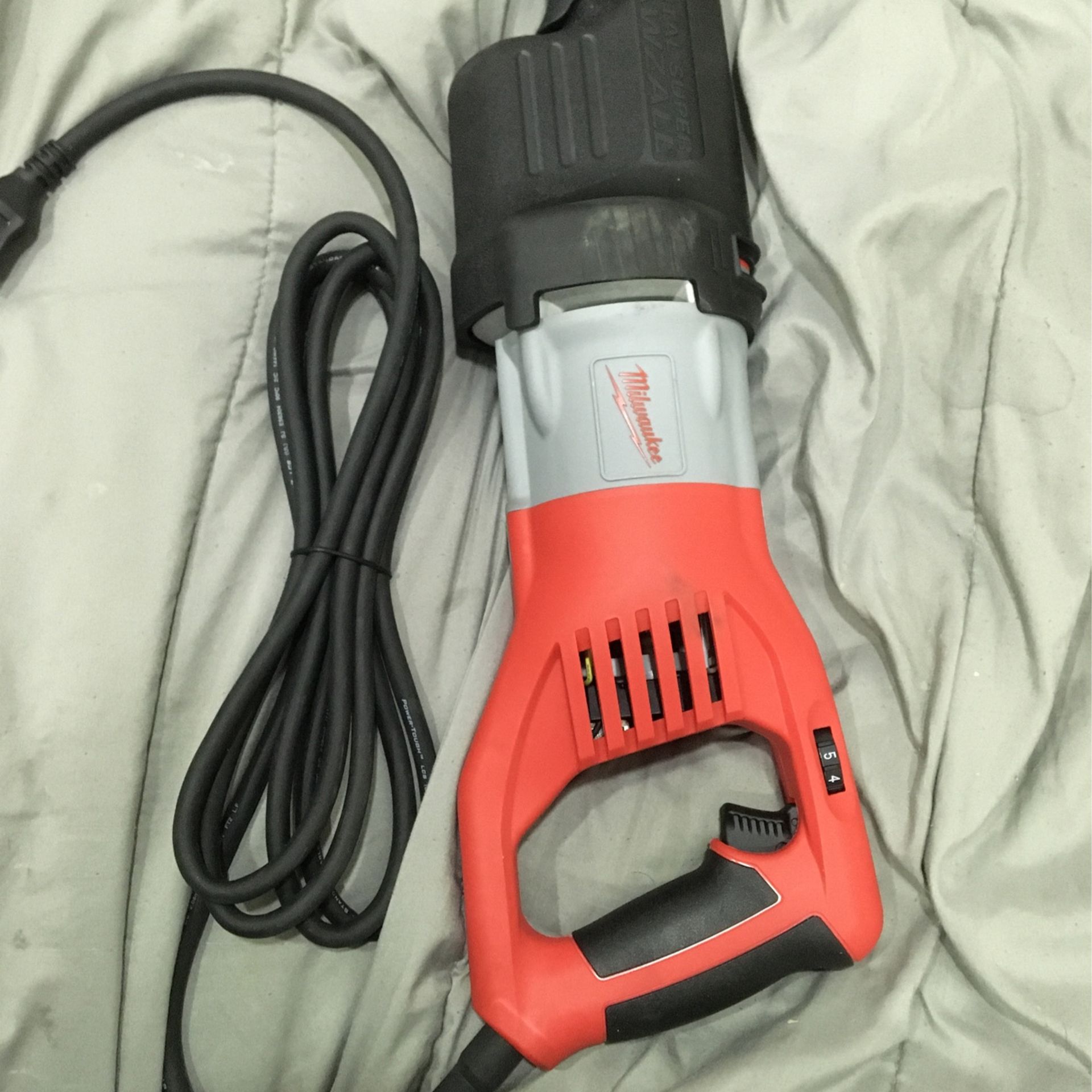 Milwaukee Corded Orbital Super Sawzall Read Profile !!!!