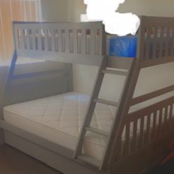 Bunk bed For Sale 
