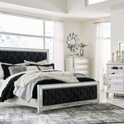 Black/Silver-7Pc.Dresser=Mirror-Queen Upholstered Bed-2 Nightstands