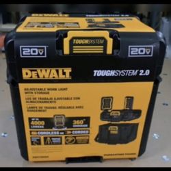 DEWALT Toughsystem 2.0 20-Volt Light-Box Tool Organizer DWST08060