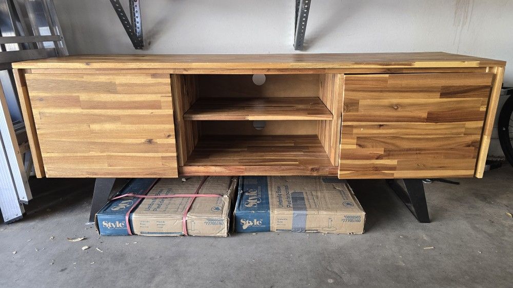 Wood TV Stand