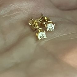 Tiny But Verrrry Sparkley Natural Diamond Posts Set In 14k Gold