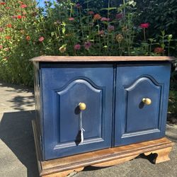Night Stand/End Table/Cabinet