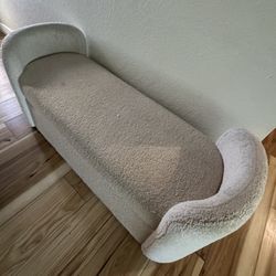 Springdell Rounded Bench – Cream Faux Shearling (Threshold™ designed with Studio McGee)