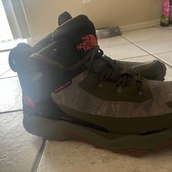North face Hiking Boots Brand New 