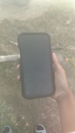 Phone 16