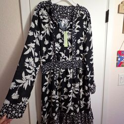 Women's black and white dress $15