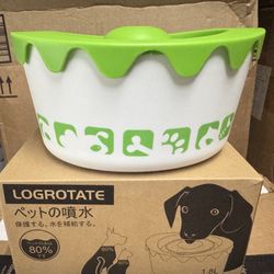 1.8 L DRINKING FOUNTAIN FOR CATS