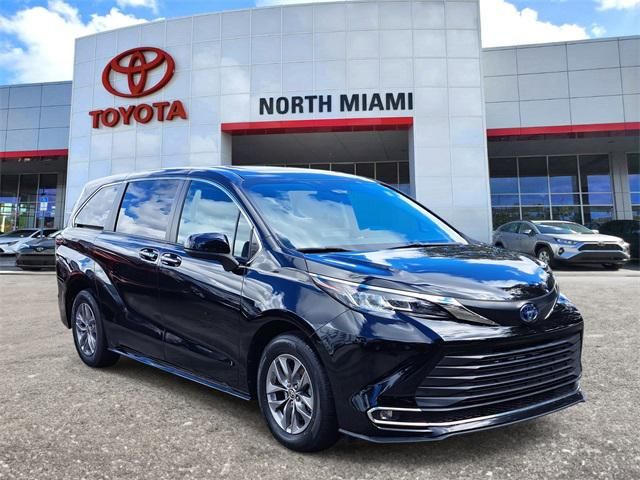 2023 Toyota Sienna