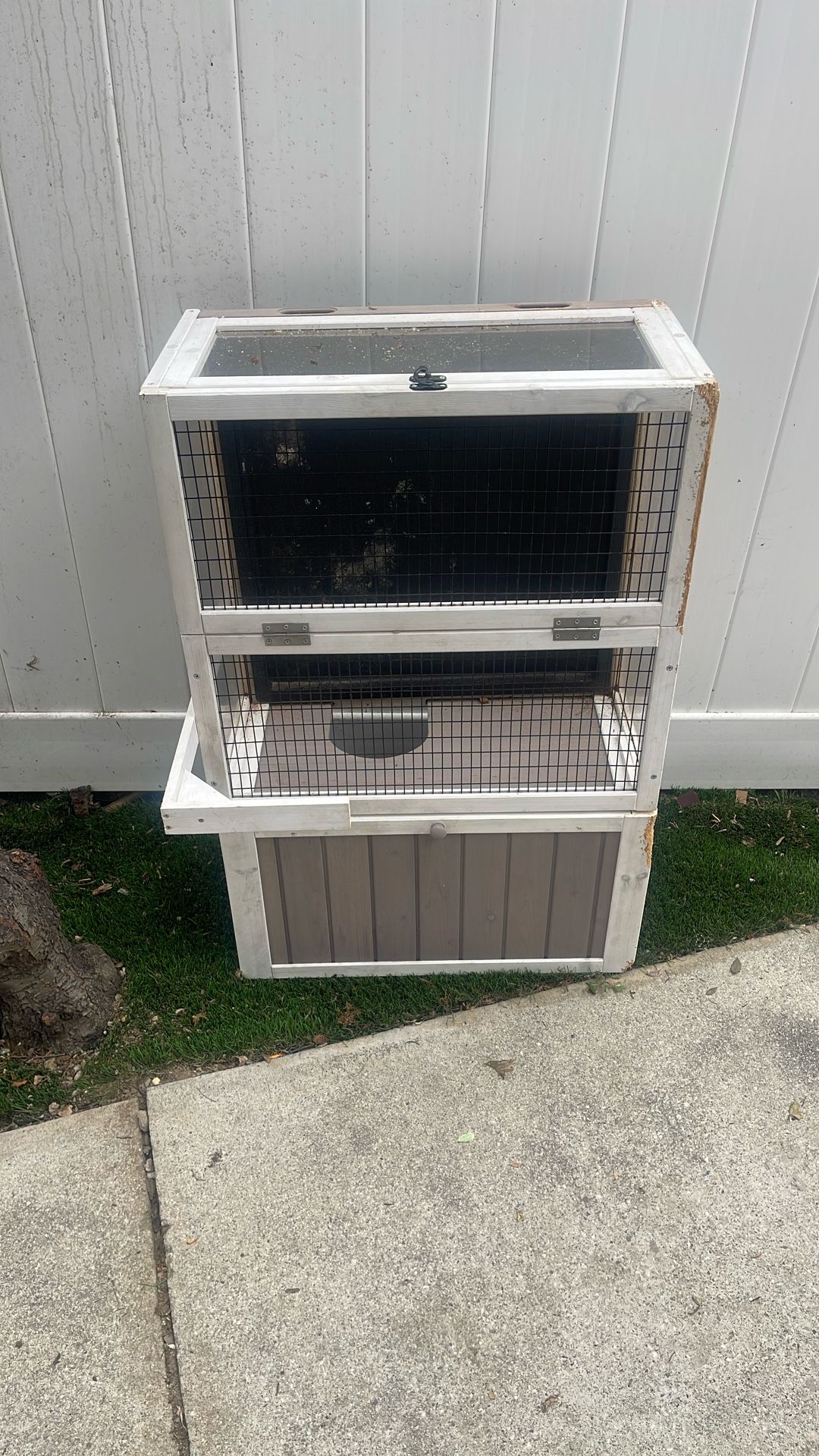 Pet Enclosure