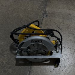 DEWALT 7-1/4 in. Corded Circular Saw,