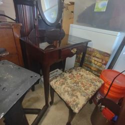 Vanity Makeup Dressing Table