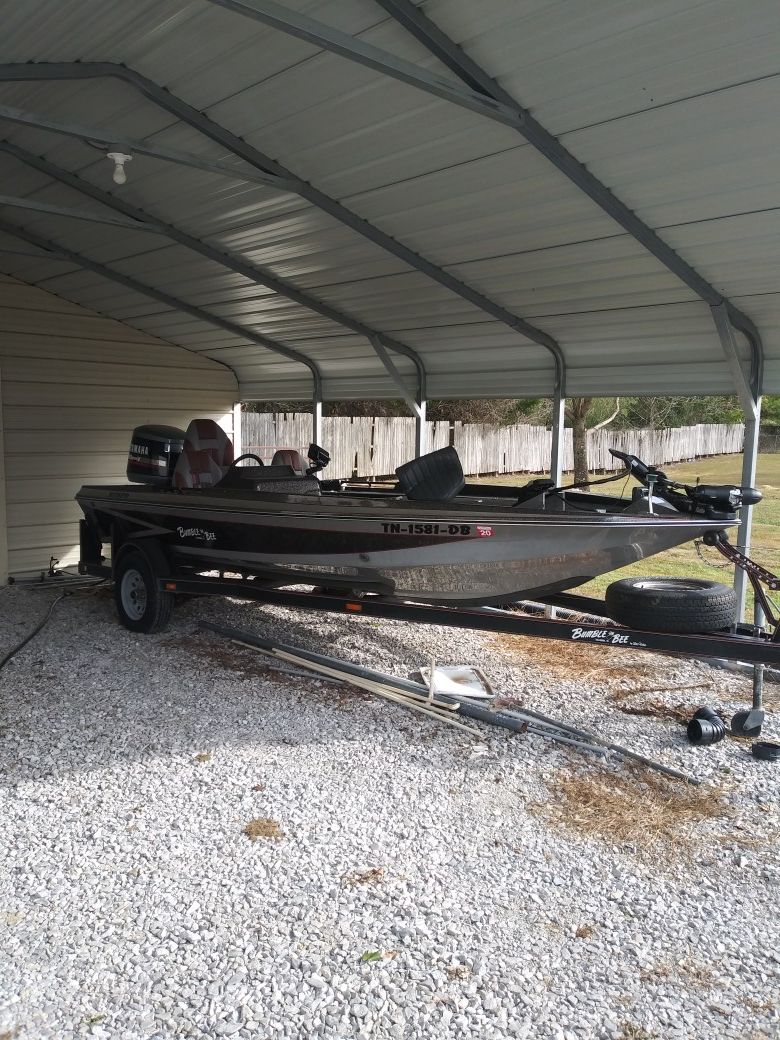 18ft 90 bumble bee bass boat