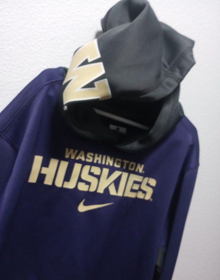 Washington Huskies Nike Dry Fit Kids Hoodie Size large (looks like 16-18)