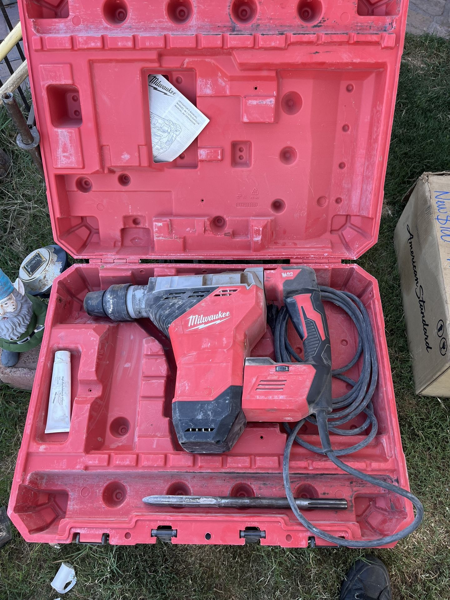 Milwaukee Chipping Hammer