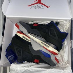 Air Jordan 4 retro black  fire red deep royal blue 