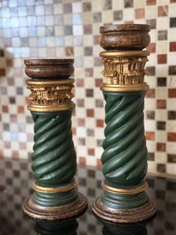 SET OF 2 CANDLE HOLDERS