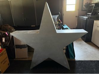 Statement decor -Mega Star
