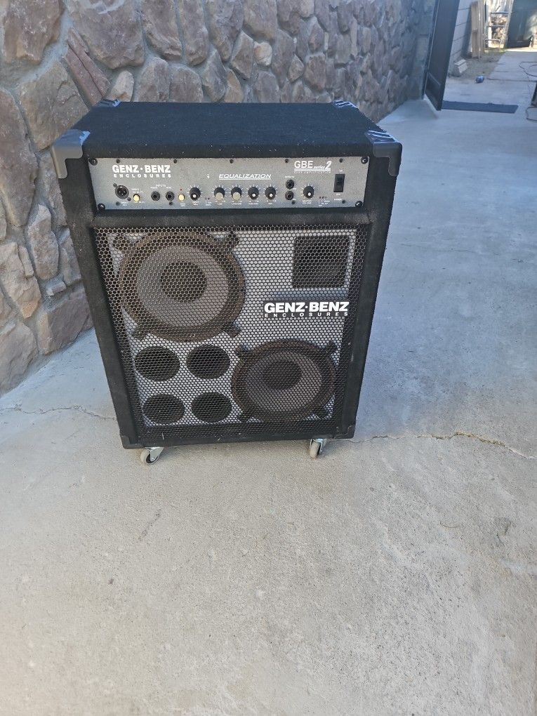 GENZ BENZ BASS AMP