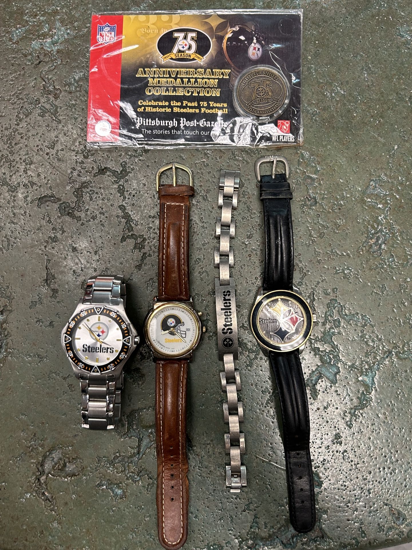 Steelers Watches And Bracelet Bonus Coin