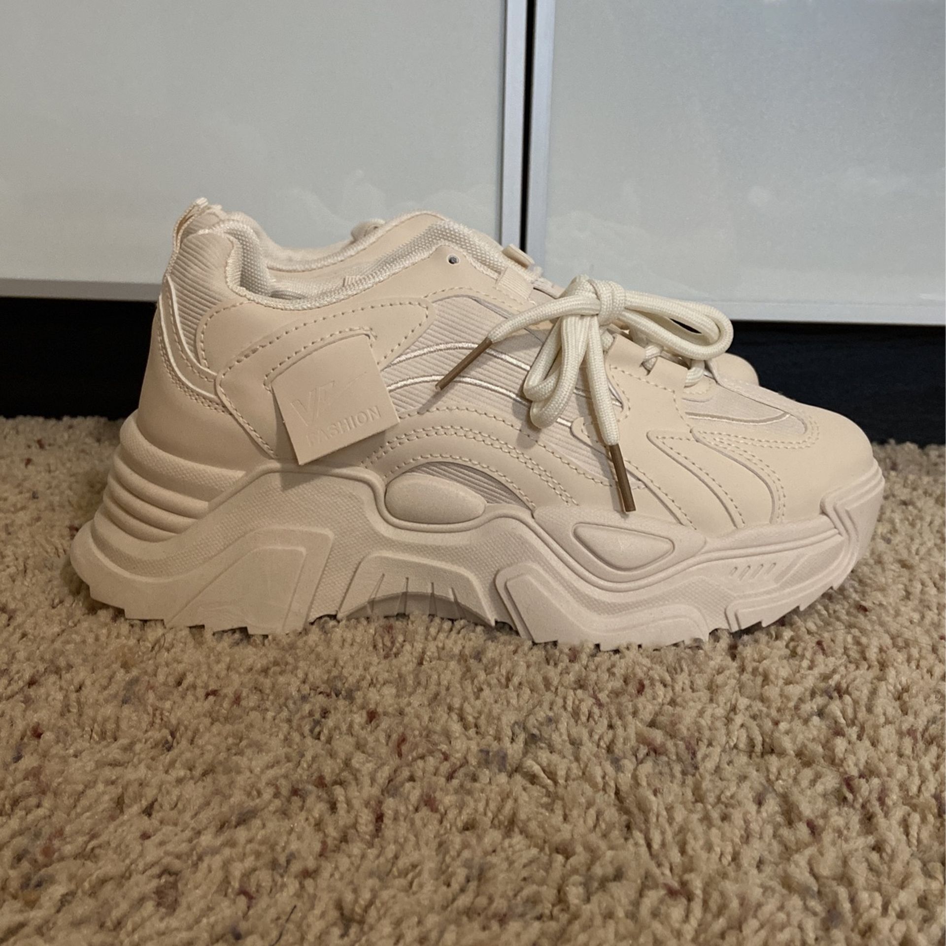 Chunky Sneakers Beige