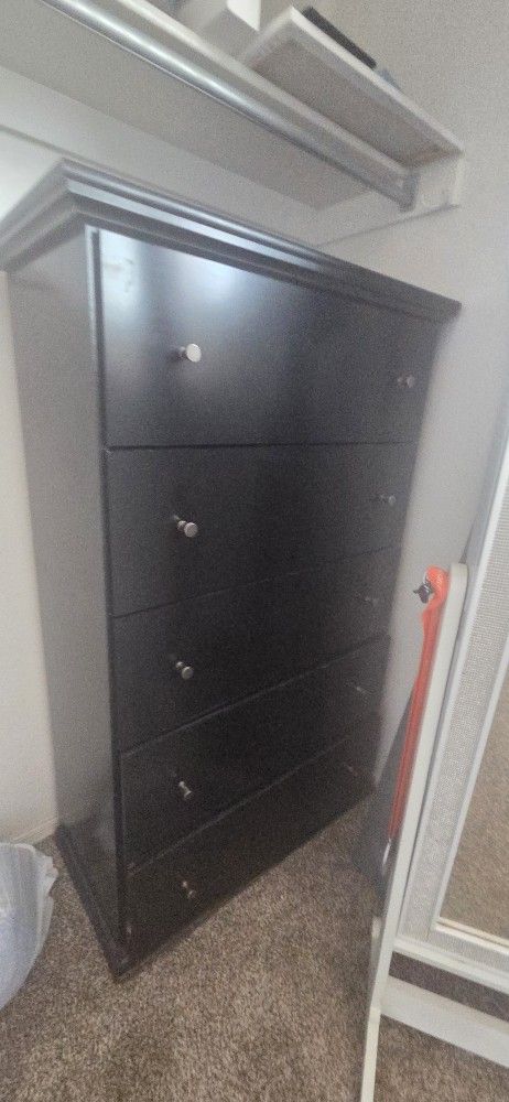 Black Dresser